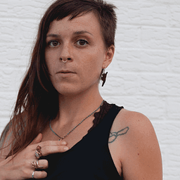 Ali DineenProfile picture