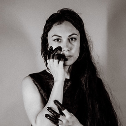 Lila BloomProfile picture